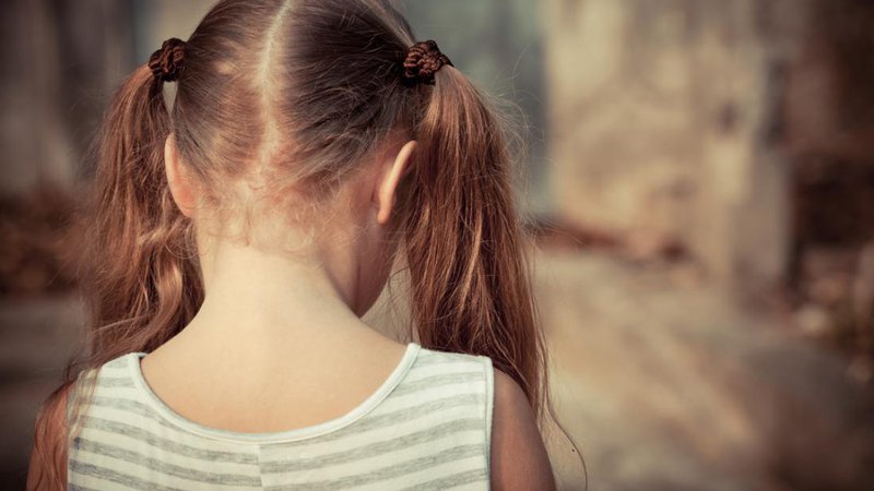Fotografija: Peticijo proti spolni zlorabi otrok je podpisalo že več kot 450 ljudi. Fotografija je simbolična. FOTO: Shutterstock