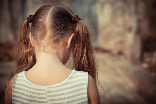 Peticijo proti spolni zlorabi otrok je podpisalo že več kot 450 ljudi. Fotografija je simbolična. FOTO: Shutterstock