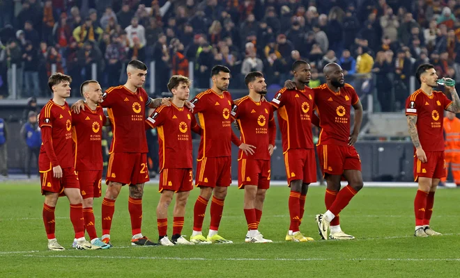 Nogometaši Rome so v enem od derbijev gladko ugnali angleškega ligaša Brighton. FOTO: Ciro De Luca/Reuters