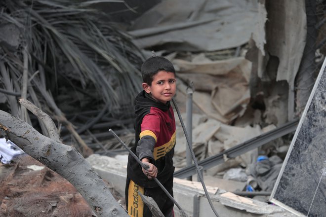 Humanitarno pomoč prebivalcem Gaze bo treba vzdrževati dlje časa. FOTO: AFP