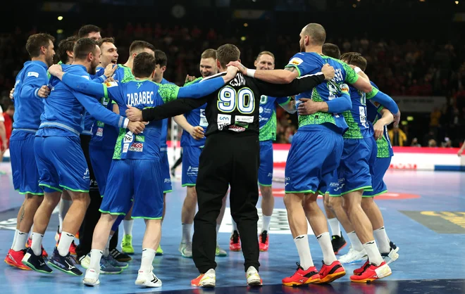 Slovenci so na EP premagali srebrne Dance. FOTO: Cathrin Mueller/Reuters