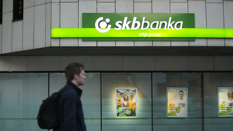 Fotografija: Skupina SKB je lani povečala čiste bančne prihodke za dobrih 50 milijonov. FOTO: Jure Eržen/Delo
