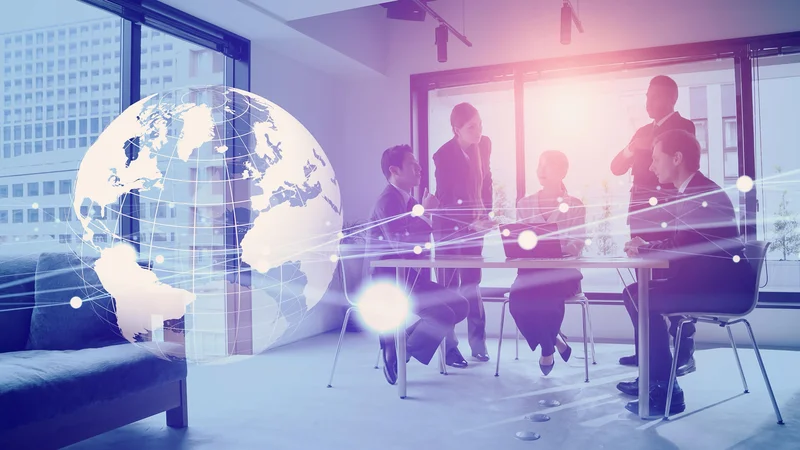 Umetna inteligenca mora biti zanesljiva, varna in v skladu s temeljnimi pravicami, obenem pa mora podpirati inovacije. FOTO: Shutterstock