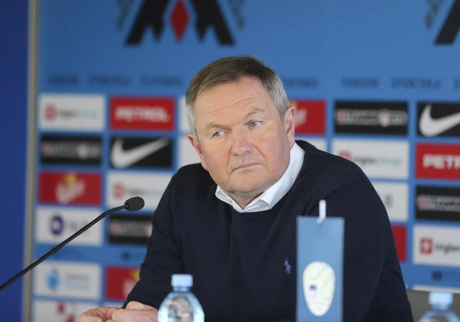 Slovenski selektor Matjaž Kek bo sprejel marca velika izziva na Malti in v Stožicah. FOTO: Jože Suhadolnik