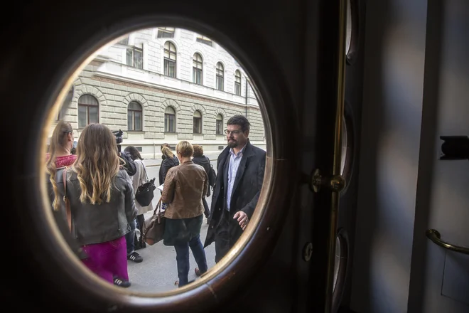Zaposleni v nekaterih delih javnega sektorja so regres dobili že izplačan. FOTO: Voranc Vogel/Delo