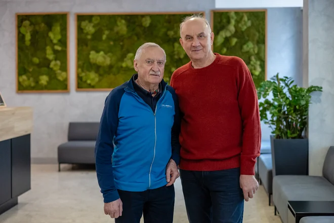 Krzysztof in Leszek med postankom v Ljubljani. FOTO: Črt Piksi/Delo