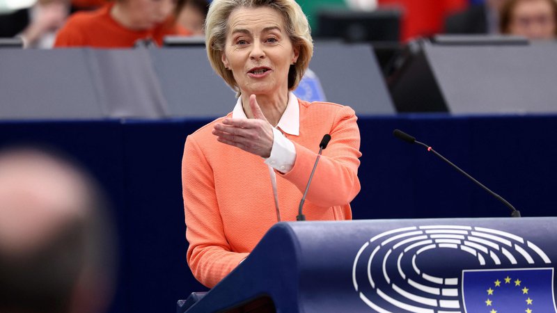 Fotografija: Prva evropska komisarka Ursula von der Leyen je doslej EU zaradi proizraelske politike peljala na tenek led.  FOTO: Frederick Florin/ Afp