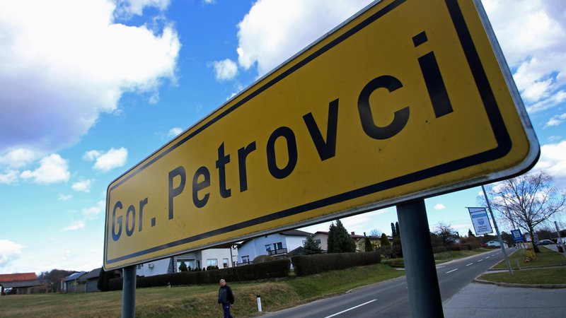 Fotografija: Koliko časa še bodo Gornji Petrovci najbolj zadolžena občina na prebivalca v Sloveniji? FOTO Tadej Regent