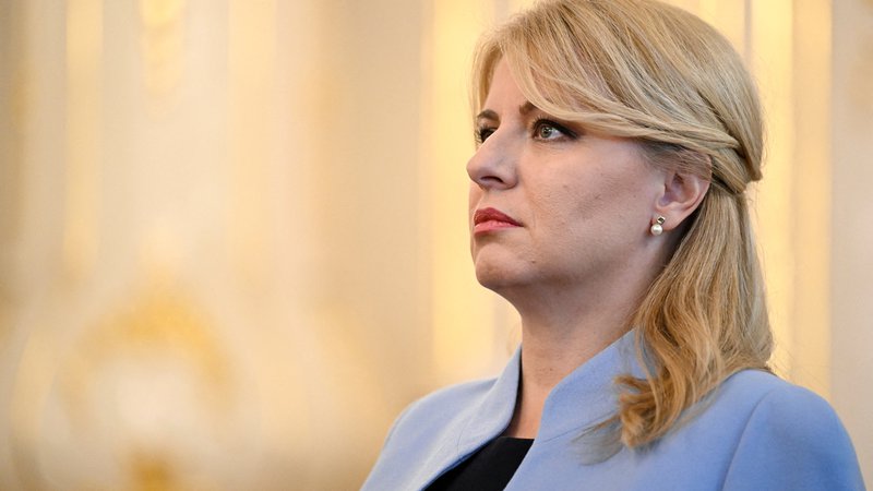 Fotografija: Zuzana Čaputová, ki je bila izvoljena leta 2019, je lani poleti povedala, da ne bo ponovno kandidirala.

FOTO: Radovan Stoklasa/Reuters