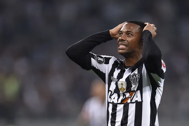 Robinho bo zaporno kazen prestajal v Braziliji. FOTO: Douglas Magno/AFP