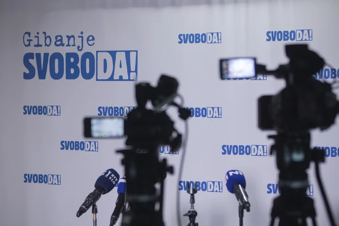 V Gibanju Svoboda upajo na tri evropske poslance, anketa jim ob težavah pri iskanju prepoznavnih kandidatov za zdaj kaže dva. FOTO: Jure Eržen