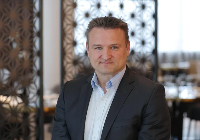 »Med nemškimi podjetji je danes manj pesimizma, smo pa še daleč od optimizma,« pravi Klaus Wohlrabe.

FOTO: Dejan Javornik/Delo