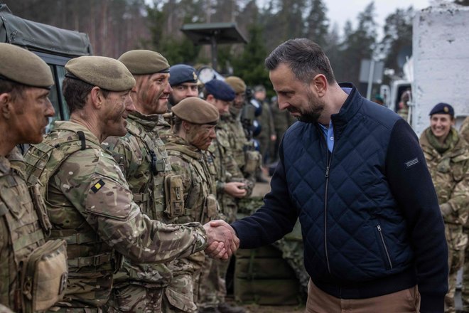 Poljski obrambni minister Władysław Kosiniak-Kamysz je na X potrdil, da je Poljska med državami, ki bodo Franciji pomagale varovati OI. FOTO: Wojtek Radwanski/AFP