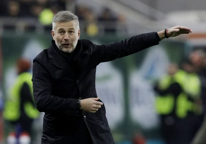 Edward Iordanescu velja za študioznega stratega, ki preuči nasprotnika do zadnje podrobnosti. FOTO: Octav Ganea/Reuters