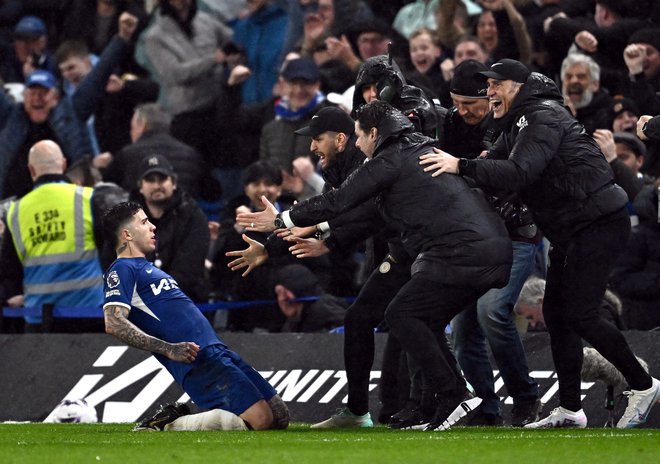 Čudež na Stamford Bridgeu je zrežiral Carlton Palmer, ki je v sodnikovem dodatku v 110. minuti in 111. minuti Chelseajev poraz spremenil v zmago. FOTO: Dylan Martinez/Reuters