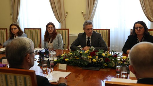 Robert Golob in Andreja Katič na današnjem sestanku. FOTO: Črt Piksi/Delo