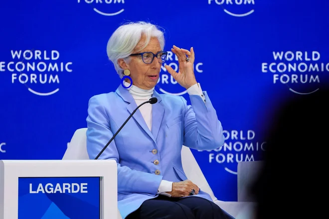 Kot stilska ikona je v marsikaterem resnem mediju prepoznana predsednica Evropske centralne banke Christine Lagarde. FOTO: Denis Balibouse/ Reuters