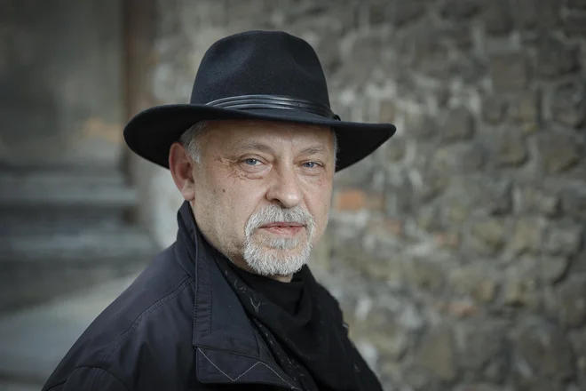 Feri Lainšček sodi med naše najbolj uspešne pisatelje. FOTO: Jože Suhadolnik
