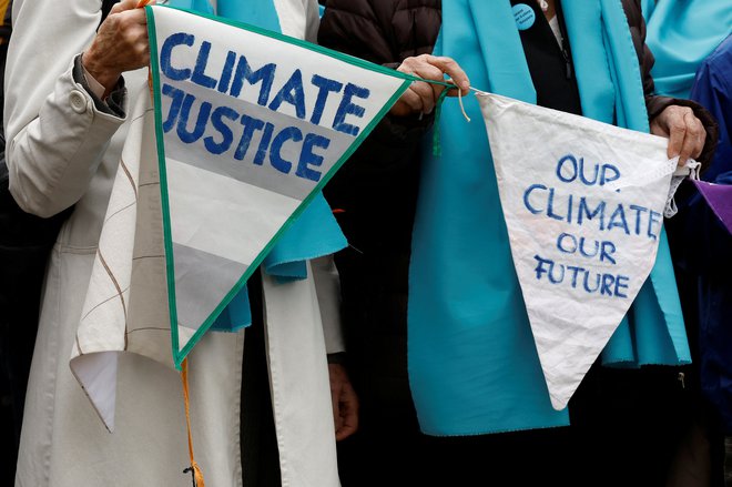 Ogrožanje zdravja zaradi podnebnih sprememb bo, kot vse kaže, vse pogosteje tudi tema na sodiščih. FOTO: Christian Hartmann/Reuters
