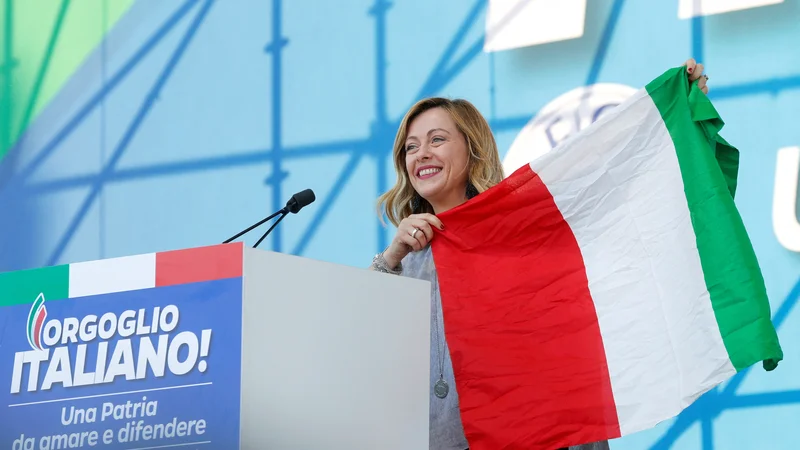 Giorgia Meloni, sedanja predsednica italijanske vlade pred petimi leti, ko se je vzpenjala na oblast.
FOTO: Remo Casilli/Reuters