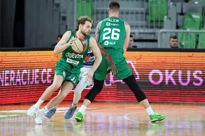 Jaka Blažič in Alen Omić se bosta morala spoprijeti s hitrimi in mladimi nasprotniki. Foto Cedevita Olimpija
