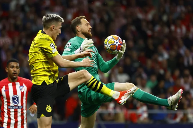 Jan Oblak bo sprejel zanimive izzive v nadaljevanju sezone. FOTO: Susana Vera/Reuters