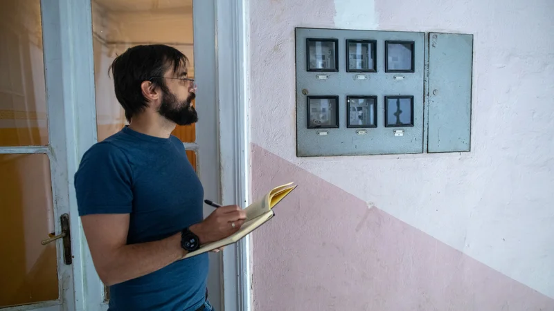Vladni ukrepi so pomagali, cene elektrike so bile med nižjimi v Evropi. FOTO: Voranc Vogel/Delo