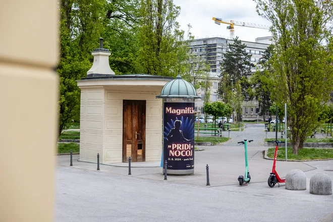Plečnikova trafika na ljubljanskem Hrvatskem trgu še vedno sameva. FOTO: Črt Piksi
