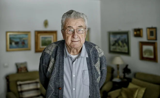 »Tehnologija ničesar ne nadomešča, ampak nam pomaga. A se jo je treba naučiti uporabljati,« pravi Jože Gričar.