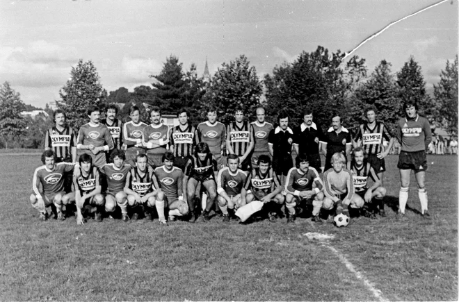 Julija 1980 so se Novomeščani na prijateljski tekmi pomerili s francoskim prvoligašem Nico, ki ga je vodil hrvaški strokovnjak Vlatko Marković. Foto Osebni arhiv