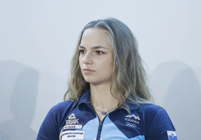 Kaja Kajzer že pogleduje tudi proti Parizu. FOTO: Jože Suhadolnik/Delo