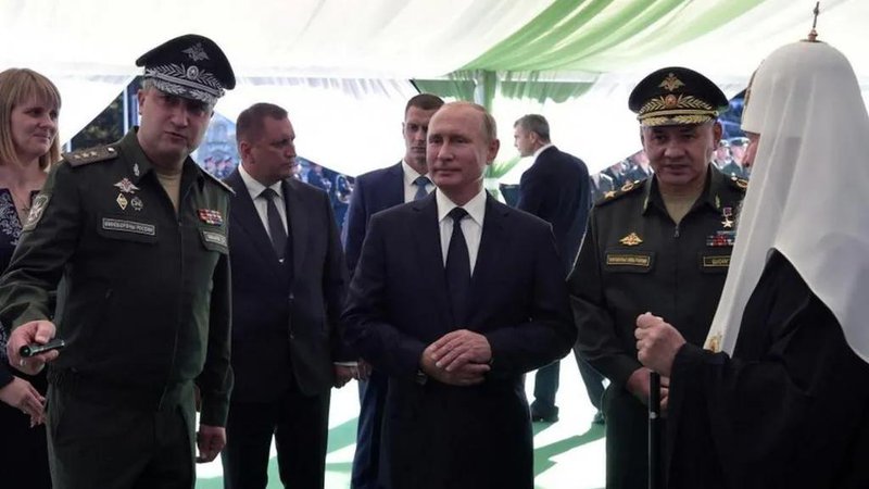 Fotografija: Timur Ivanov (levo) v družbi Vladimirja Putina in Sergeja Šojguja FOTO: Reuters