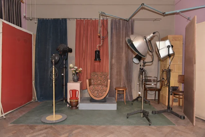 Električni studio v Fotohiši Pelikan. FOTO: MNZC