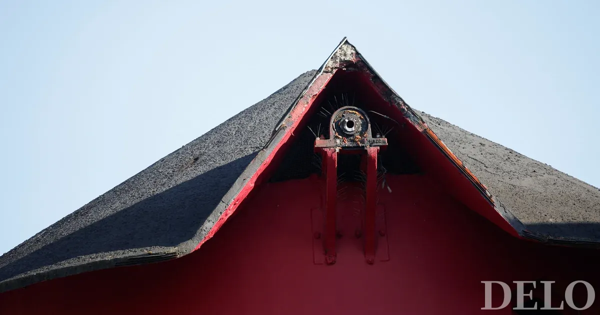 Le cabaret du Moulin Rouge est resté sans moulin à vent
