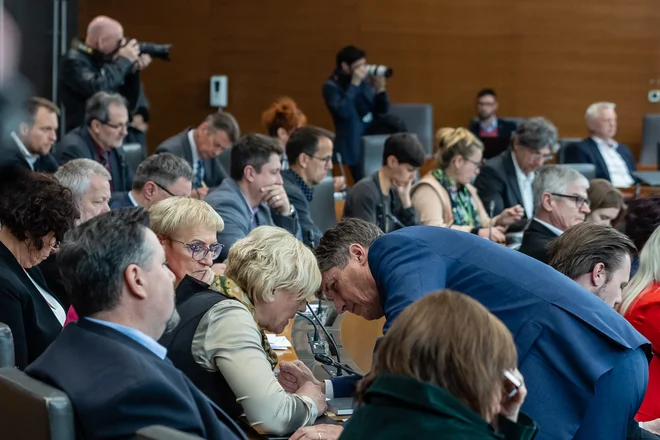 Ni skrivnost, da so v Gibanju Svoboda odločanje o treh referendumskih predlogih na dan volitev v evropski parlament želeli predvsem zaradi ideje o tem, da bi te teme na volišča lahko privabile več liberalnih volivcev. Vprašanje pa je, ali se jim bo to na koncu res izplačalo. FOTO: Črt Piksi