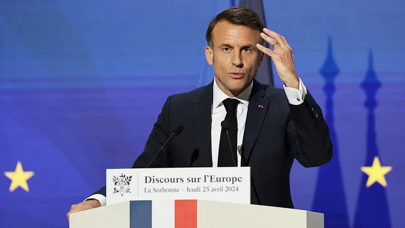 Čeprav je že od prvega Macronovega govora na Sorboni opevani leta 2017 cilj suverena Evropa, ki da lahko sama odloča o svoji usodi na najpomembnejših področjih, se stvari premikajo le počasi. FOTO: Christophe Petit Tesson/Reuters