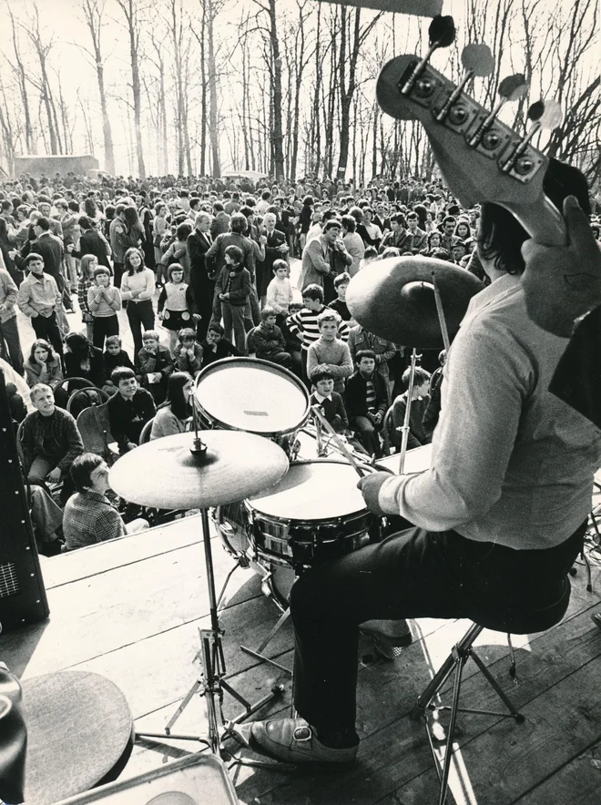 Leta 1973 je na Rožniku odmevala glasba štirih ansamblov. FOTO Fotodokumentacija Dela