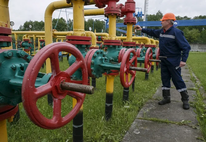 Ruski plin ves čas teče prek Rusije v EU, gospodarstvo želi nadaljevanje pogodbe. FOTO: Gleb Garanich/Reuters