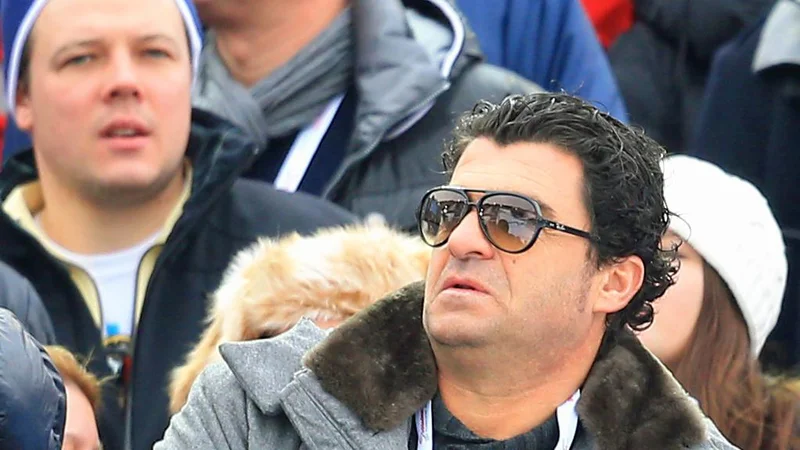 Alberto Tomba žaluje za svojim očetom. FOTO: Tomi Lombar/Delo
