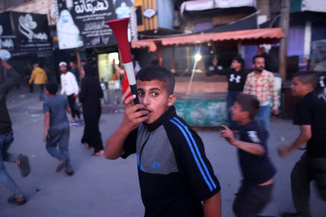 Predlog za premirje in izpustitev talcev sta podala Egipt in Katar. FOTO: AFP