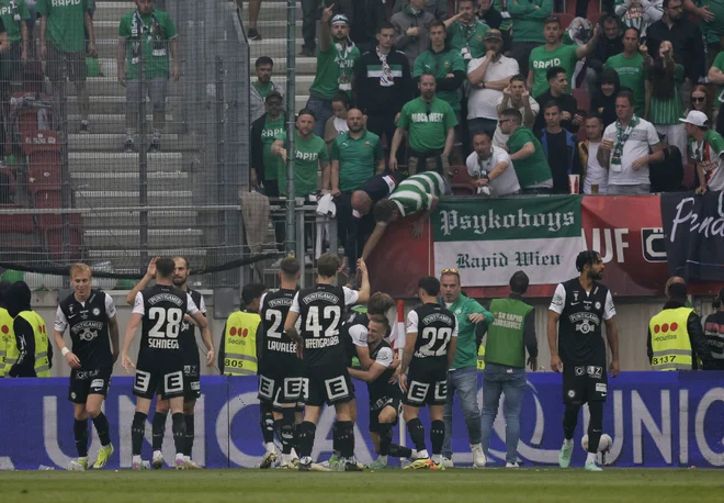 Tomi Horvat se je v Gradcu razvil v zelo pomembni člen napada črno-belih. FOTO: Leonhard Foeger/Reuters