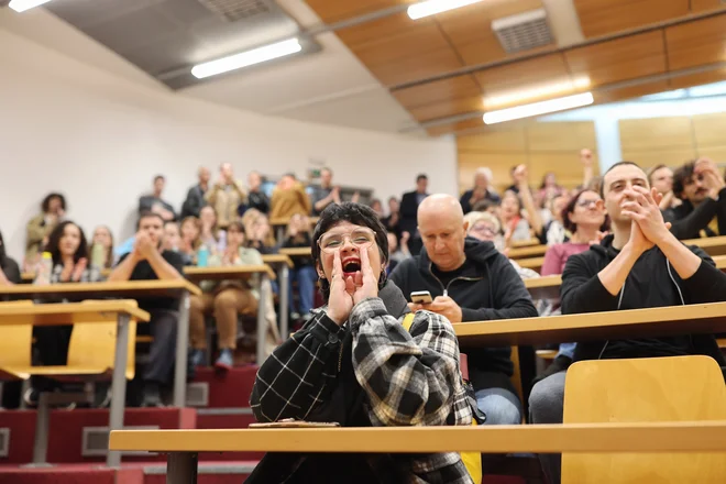 Protest v podporo Palestini na FDV v Ljubljani. FOTO: Blaž Samec/Delo