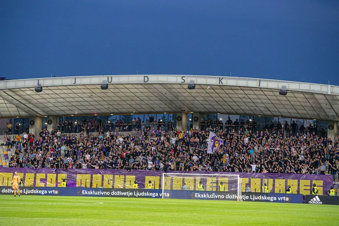 Bodo navijači Maribora z novim vlagateljem na čelu kluba spodbujali slovenske ali tuje fante? FOTO: Aleš Cipot/Mediaspeed.net