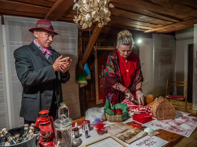 Goran in Slađana Đurđević ponosno predstavljata romsko dediščino. FOTO: Stipe Boščić