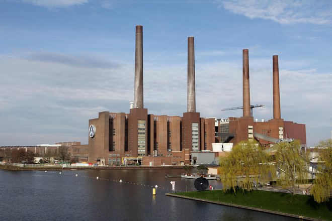 V termoelektrarni Volkswagna so letos skurili zadnje tone premoga. Tudi v VW se pripravljajo na razogljičenje, tako kot vsa Nemčija. Foto Barbara Zimic
