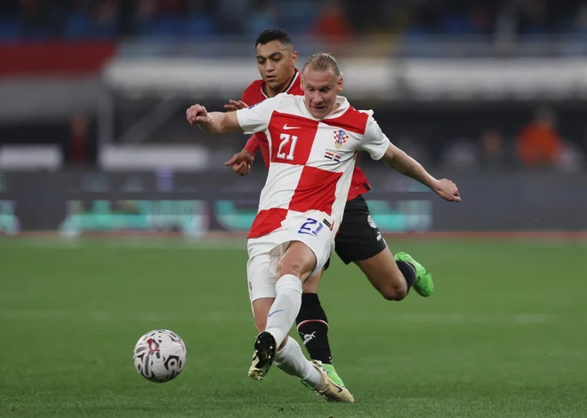 Domagoj Vida iz atenskega kluba AEK je eden od veteranov v hrvaški reprezentanci. FOTO: Amr Abdalah Dalš/Reuters