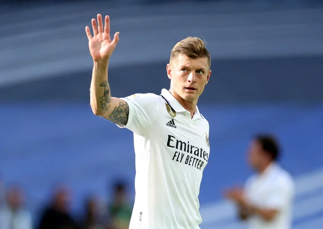 Toni Kroos bo aktivnemu igranju nogometa pomahal v slovo. FOTO: Isabel Infantes/Reuters