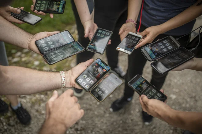 Policija je lani zaznala za 3,5 milijona evrov škode zaradi phishing in smishing zlorab v elektronskem bančništvu. FOTO: Voranc Vogel/Delo