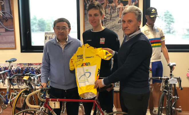 Ernesto Colnago, Tadej Pogačar in Giuseppe Saronni. FOTO: Colnago