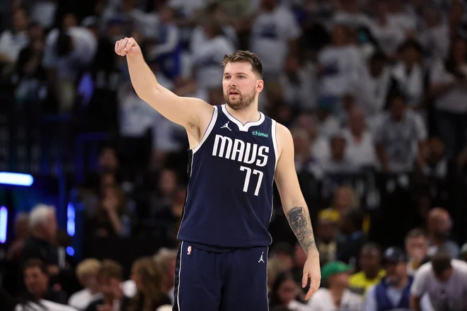 Luka Dončić na prvi tekmi proti Minnesoti. Foto Jesse Johnson/Reuters
